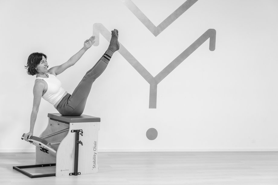 Pilates Matten und Geräte Training