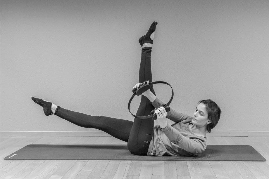 Pilates Matten und Geräte Training