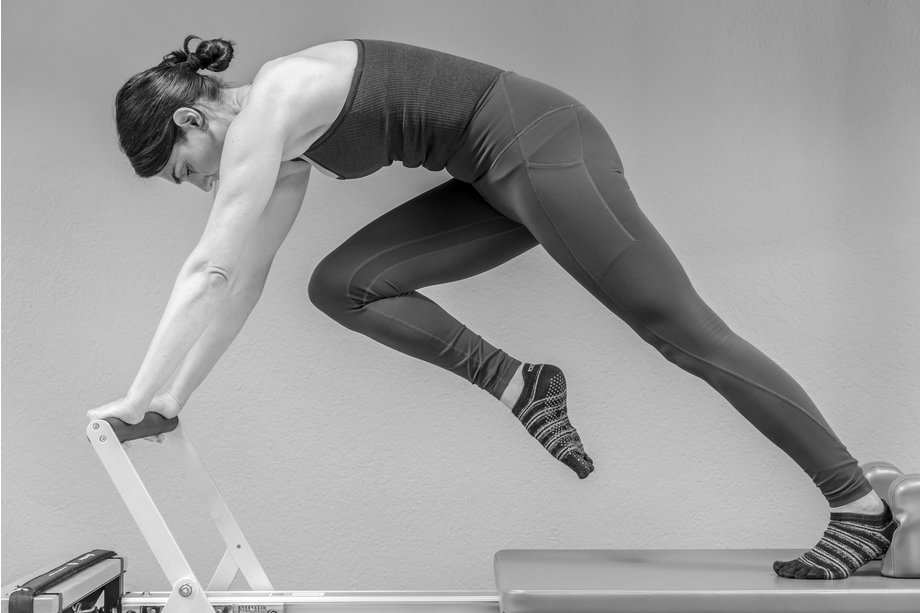 Pilates Matten und Geräte Training